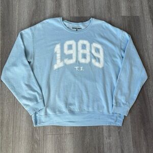 Taylor Swift 1989 Sweatshirt Light Blue Sz 3XL Official Tour Merch, w/ wear Read